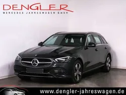 Graphitgrau metallic Gebraucht 2024 Mercedes C300e Kombi | 42.990 €