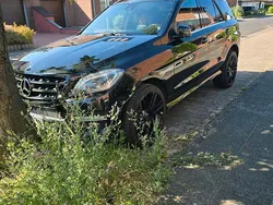 Schwarz Gebraucht 2012 Mercedes ML350 Edition 1 SUV | 21.000 € (Fairer Preis)