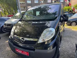 Schwarz Gebraucht 2008 Opel Vivaro Cosmo Van | 10.900 € (Teuer)