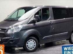 Grau Gebraucht 2017 Ford Transit Custom Trend Van / Kleinbus | 17.000 € (Fairer Preis)