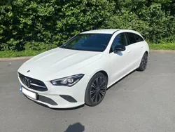 Weiß Gebraucht 2020 Mercedes CLA200 Shooting Brake Kombi | 19.300 € (Guter Preis)
