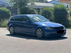 Blau Gebraucht 2007 BMW 330 M Sport Kombi | 2.700 €
