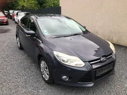 Blau Gebraucht 2011 Ford Focus Titanium Limousine | 3.500 € (Guter Preis)