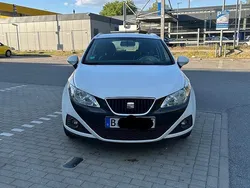 Weiß Gebraucht 2010 Seat Ibiza ST Kombi | 1.900 € (Guter Preis)