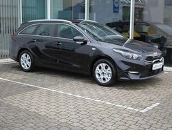 Schwarz Neu 2025 Kia Ceed Sportswagon Comfort Kombi | 24.990 € (Fairer Preis)
