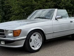 Silber Gebraucht 1986 Mercedes SL500 AMG Cabrio | 54.000 €