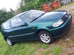 Grün Gebraucht 1995 VW Polo Limousine | 6.000 €