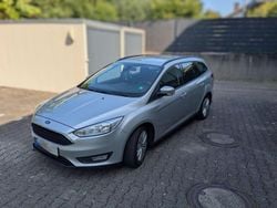 Silber Gebraucht 2016 Ford Focus Business Edition Kombi | 6.900 € (Guter Preis)
