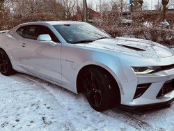Silber Gebraucht 2018 Chevrolet Camaro Coupé | 44.950 € (Fairer Preis)