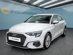 Weiß Gebraucht 2022 Audi A3 e-tron Kleinwagen | 25.749 €