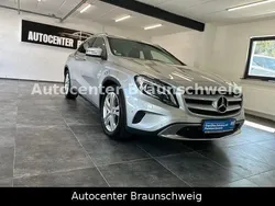 Silber Gebraucht 2015 Mercedes GLA200 SUV | 14.990 € (Guter Preis)