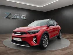 Rot Gebraucht 2021 Kia Stonic Vision SUV | 16.990 € (Fairer Preis)