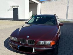 Rot Gebraucht 1997 BMW 523 Kombi | 1.990 € (Etwas zu teuer)