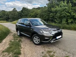 Braun Gebraucht 2019 Mitsubishi Outlander SUV | 16.490 € (Guter Preis)