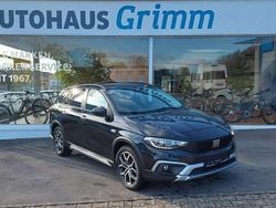 Schwarz (metallic) Gebraucht 2024 Fiat Tipo Cross Kombi | 20.990 € (Guter Preis)