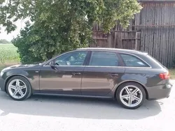 Grau Gebraucht 2010 Audi A4 S-Line Kombi | 6.980 € (Guter Preis)