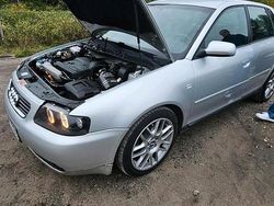 Silber Gebraucht 2002 Audi A3 Kleinwagen | 2.000 € (Guter Preis)