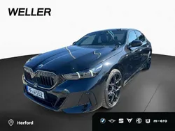 Saphirschwarz (schwarz) Gebraucht 2024 BMW 520 M Sport Limousine | 65.400 € (Teuer)