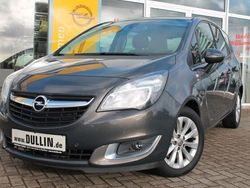 Grau Gebraucht 2017 Opel Meriva Active Van / Kleinbus | 12.950 €