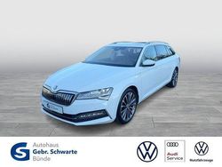 Weiß Gebraucht 2021 Skoda Superb LAURIN & KLEMENT Kombi | 28.870 € (Etwas zu teuer)