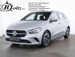Hightechsilber Gebraucht 2024 Mercedes B180 Progressive Van / Kleinbus | 30.888 € (Guter Preis)