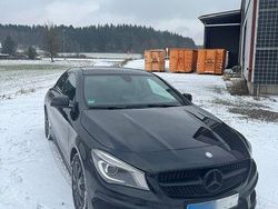 Schwarz Gebraucht 2016 Mercedes CLA200 AMG line Coupé | 16.490 € (Guter Preis)