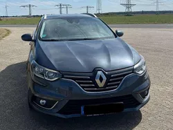 Grau Gebraucht 2018 Renault Mégane GrandTour Bose Edition Kombi | 16.999 € (Teuer)