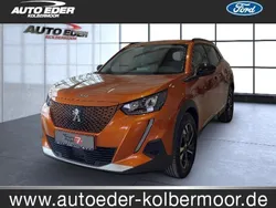 Orange Gebraucht 2022 Peugeot e-2008 Allure SUV | 22.249 € (Fairer Preis)