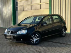 Schwarz Gebraucht 2005 VW Golf V Kleinwagen | 4.600 € (Etwas zu teuer)