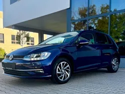 Blau Gebraucht 2018 VW Golf VII Sound Limousine | 16.200 € (Fairer Preis)