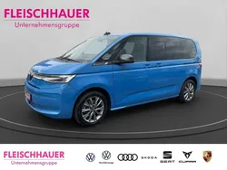 Blau Gebraucht 2021 VW T7 Van | 43.890 €