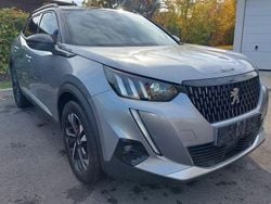 Grau Gebraucht 2021 Peugeot 2008 GT-line SUV | 17.900 € (Fairer Preis)