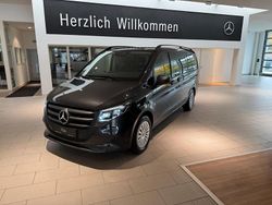 Grau Gebraucht 2024 Mercedes Vito Van / Kleinbus | 51.765 €