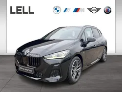 Schwarz Neu 2024 BMW 220 Active Tourer M Sport Van / Kleinbus | 42.880 € (Etwas zu teuer)