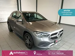 Grau Gebraucht 2021 Mercedes GLA200 Progressive SUV | 29.990 € (Guter Preis)