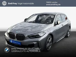 Grau Gebraucht 2022 BMW M135 Performance Kleinwagen | 36.660 € (Etwas zu teuer)