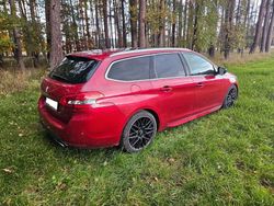 Rot Gebraucht 2016 Peugeot 308 GT Kombi | 8.900 €
