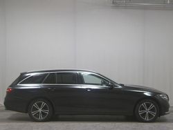 Schwarz Gebraucht 2022 Mercedes E220 Avantgarde Kombi | 27.980 € (Superpreis)