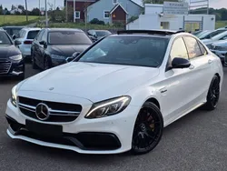 Diamantweissperleffektmetall Gebraucht 2016 Mercedes C63S AMG AMG Limousine | 38.700 € (Guter Preis)