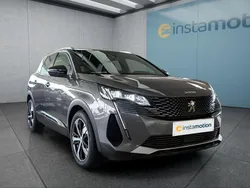 Grau Gebraucht 2021 Peugeot 3008 Van / Kleinbus | 24.649 € (Etwas zu teuer)