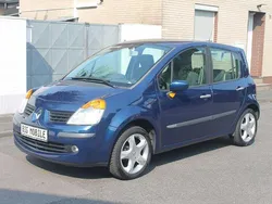 Blau Gebraucht 2005 Renault Modus Van / Kleinbus | 2.490 € (Teuer)