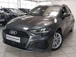 Daytonagrau (metallic) Gebraucht 2024 Audi A3 Sportback S-Line Limousine | 29.780 € (Superpreis)