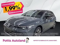 Grau Gebraucht 2024 VW Golf VIII Goal Limousine | 24.977 €