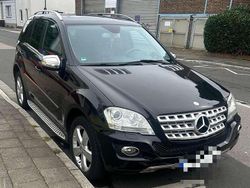 Schwarz Gebraucht 2009 Mercedes ML350 SUV | 11.000 € (Teuer)
