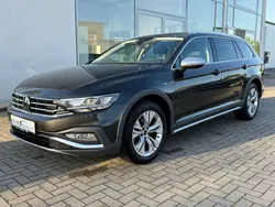 Grau Gebraucht 2022 VW Passat Alltrack Kombi | 32.480 € (Guter Preis)