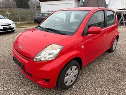 Rot Gebraucht 2008 Daihatsu Sirion Kleinwagen | 1.555 € (Superpreis)