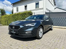 Grau Gebraucht 2022 Seat Leon ST Style Kombi | 20.699 € (Guter Preis)