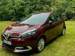 Rot Gebraucht 2013 Renault Scénic III Initiale Paris Van / Kleinbus | 7.800 € (Fairer Preis)