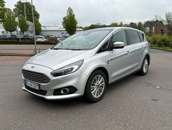 Silber Gebraucht 2017 Ford S-MAX Titanium Van / Kleinbus | 15.300 € (Fairer Preis)