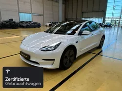 Pearl white multicoat Gebraucht 2021 Tesla Model 3 Limousine | 29.500 € (Etwas zu teuer)